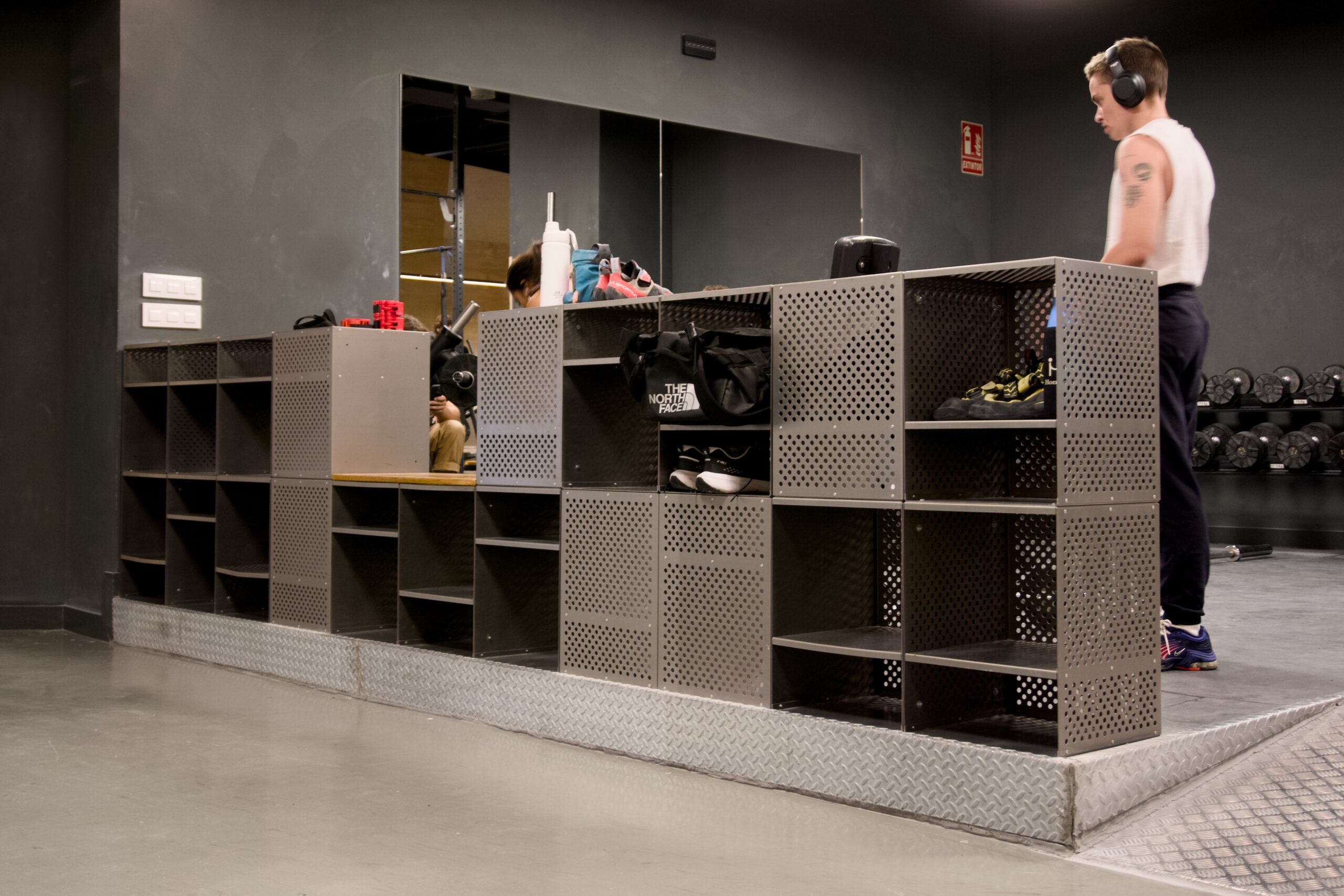 Casilleros de chapa - sistema de almacenamiento modular